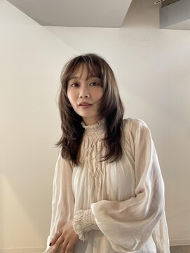 フェメ 立川(PHEME) レイヤーカット