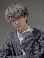 小久保styleフェザーパーマグレーブルーカラー刈り上げショート