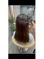 イシン(ISIN)&nbsp;美髪縮毛でうる艶髪へ