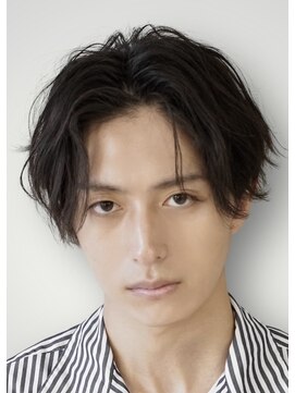 ゼンコー アオヤマ(ZENKO Aoyama) 黒髪×センターパート×シャドウパーマ【表参道/メンズ/パーマ】