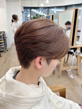 ネオリーブ クーロ メゾン 横浜(Neolive curro Maison) 波巻きツイストスパイラルフェザーパーマ　MEN’S HAIR