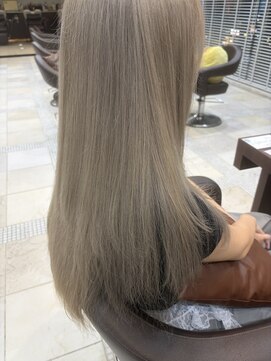 ファブ 千葉店(FaB) 寒色ベージュ/レイヤー