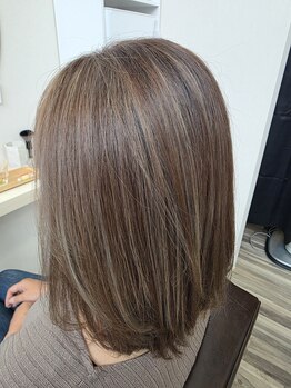 ヘアメイク エイムズ シュアーニューエイジ(HAIR&MAKE aim.s SUR UN NUAGE)の写真/白髪染め＝真っ黒はもう終わりです☆明るくしたりハイライトでメリハリを出し、おしゃれ楽しみましょう♪