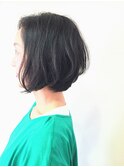 ショートボブ