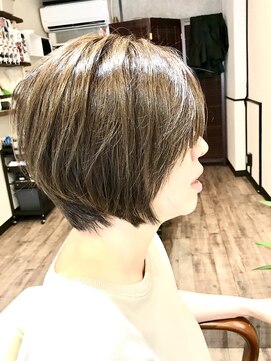 ヘアーアンドビューティー ロカヒ(HAIR&BEAUTY LoKaHi) シンプルボブ