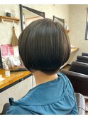 刈り上げショートボブ
