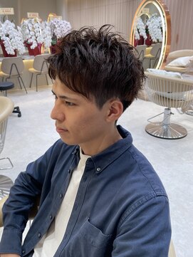 ロンド アンブル 四条烏丸(Lond ambre) 【Lond ambre】萱原大幹　束間/眉毛/短髪/メンズカット