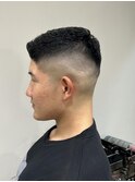 スキンフェード　短髪　アイロンパーマ