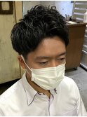 ビジネスショートスキンフェードツーブロック刈り上げスーツ
