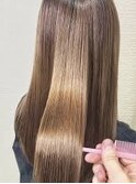 ツヤ髪愛されストレート　【kum川越】