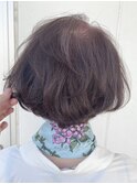 丸みショートボブ×ラベンダーグレージュ