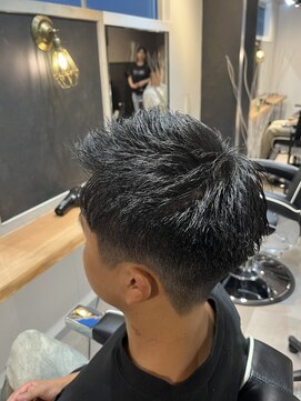 ヴィ 大宮(Vii) ダークアッシュ/カルマパーマ/アッシュブラック[メンズ/大宮]