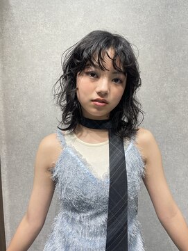 デイジー(Daisy) パーマ風スタイリング