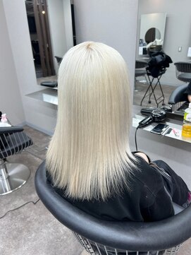 リングバイモアムー(Ring by Moremuu) blond