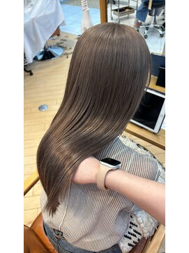 ユニ バイ マグ 長野店(Uni.by Mag) 20代30代40代大人可愛いアッシュグレージュダブルカラー美肌