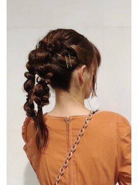 アドゥーヘアー(A do hair) twin pony arrenge