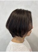 ナチュラルな前下がりショートボブ