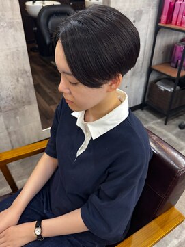 アムレヘアー(amule hair) 【amule hair】刈り上げ/前下がりセンターパート/20代/30代