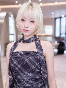 イオ 本厚木(io) 20代30代切りっぱなし顔周りレイヤーボブ/髪質改善/外ハネ