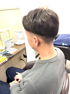 コアフィールフィス(COIFFURE fils) 【見附 今町】ハイライト フェードカット 似合わせ