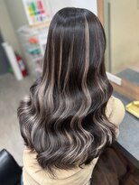 ラピス 横浜(Lapis)&nbsp;ホワイトメッシュブリーチカラーダブルカラーシールエクステ