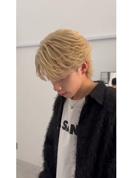 ルースト 京都四条大宮店(ROOST) フェザーショート/ブリーチ/ハイトーン/京都/四条烏丸/四条大宮