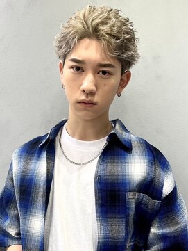 エンド 大阪梅田(&) フェザーショート