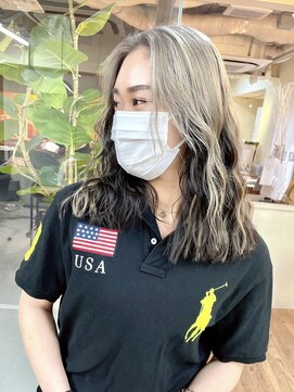 ディア(.eer) 表面だけブリーチ&デザインカラー×オリーブベージュ/南船場