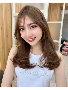 アフロートリノ(AFLOAT Leino) 大人かわいいくびれヘア　韓国ヘア　レイヤーカット　顔まわり