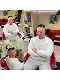-80's American barber shop-