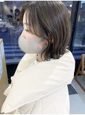ボブ×オリーブグレージュ