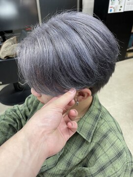 ジーナ 天神(Zina) センターパート/ハイトーン/ニュアンスパーマ