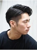黒髪ツーブロックサイドパート