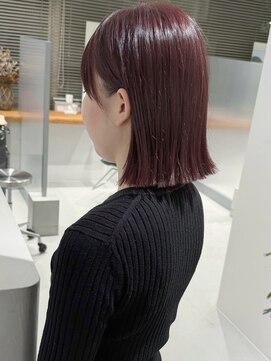 フー(hu) 切りっぱなしボブ外ハネボブワインレッド