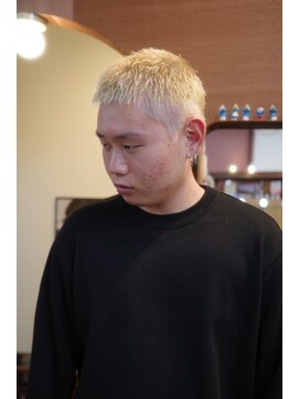 エディ(Edy) バズカット抜きっぱなしメンズブロンドベージュテーパーフェード
