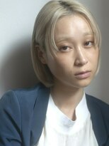 エミュ 表参道 青山(emu)&nbsp;【emu井上信洋】耳かけ+ぱつっとセンターパートボブ【エミュ】