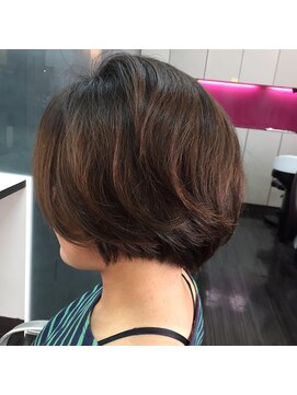 ラクシス 新都心店(Luxis) クセっ毛ボブ