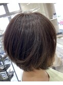 ショートボブ