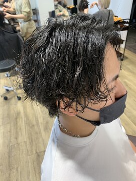 エヌプラス(N+) メンズヘアフェザーパーマサーフカール刈り上げセンターパート