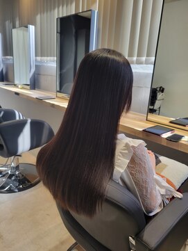 オペラバイジーナ(OPERA by ZINA) 縮毛矯正でさらさらロングヘア☆