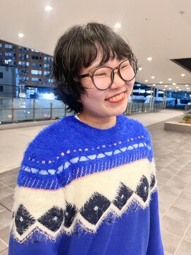 ガーデンヨコハマエスト(GARDEN YOKOHAMA est) 黒髪　マッシュウルフ　パーマ　イメチェン