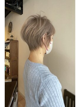 ルポル 大通店(rupolu) 白髪がほぼ見えなくなるフルブリーチスタイル