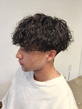 ニアウ 伊勢崎連取店(Niau) 刈り上げショートマッシュ波巻きツイストスパイラルパーマ