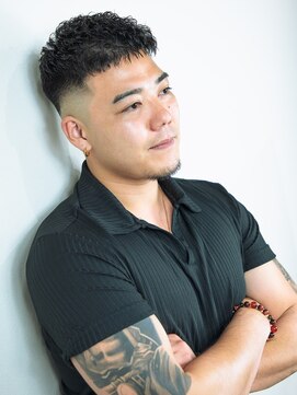 ブロートーキョーバーバーショップ 神田店(Bro Tokyo BARBERSHOP) アイロンパーマクロップスタイル