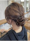 動きのあるシニヨンセットデザイン!