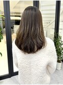 「evri」ミディアムレイヤー　赤みなしカラー　アッシュベージュ
