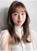 前髪暗めカラーデザインカラーエアリーカール艶感こなれヘア