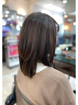 ミディアム・レイヤースタイル