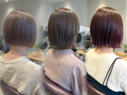 スリー(THREE)の写真