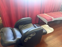 ヘアーメイクグロワール(HAIR MAKE GLOIRE)の雰囲気(シャンプー台は身長が高い方でも足をゆっくり伸ばせます。)